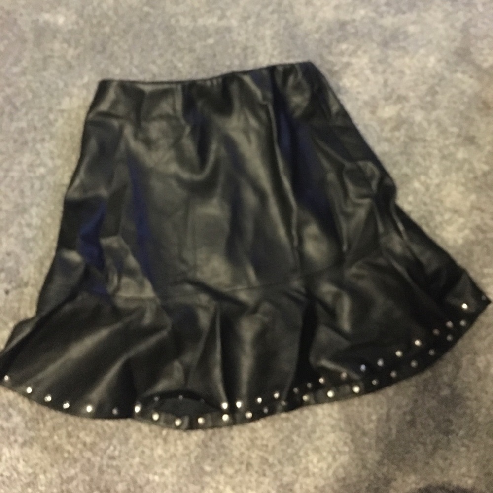 Faux leather black skirt-Size S-NWT - Picture 5 of 8